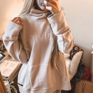 Mauve Calvin Klein Fleece sweatshirt 💕